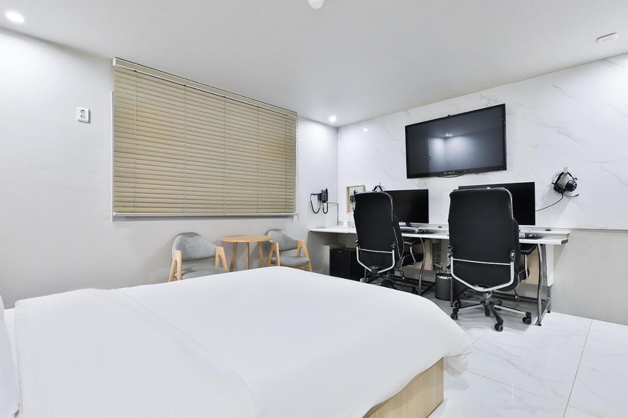Shire Hotel Busan Station Kültér fotó